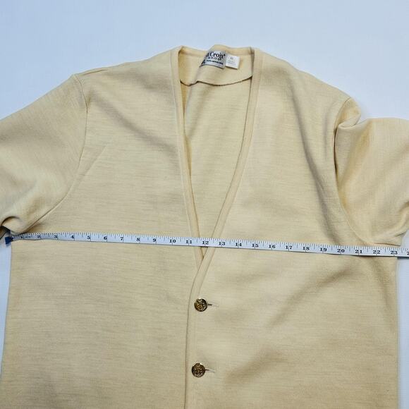 St Croix Knits Cardigan Sweater Mens 2XL Beige 100% Merino Wool Gold Buttons USA - Picture 9 of 14